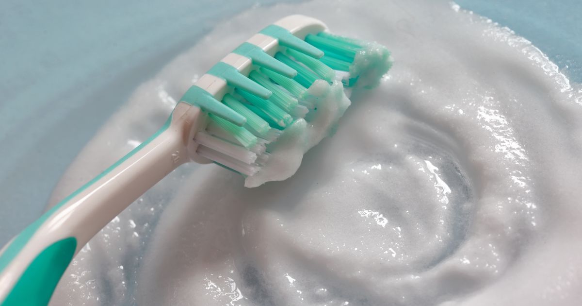 Bicarbonato para los dientes: ¿Daña el esmalte?